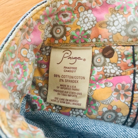 🌸🌸 Paige Flared Jeans - Picture 2 of 8